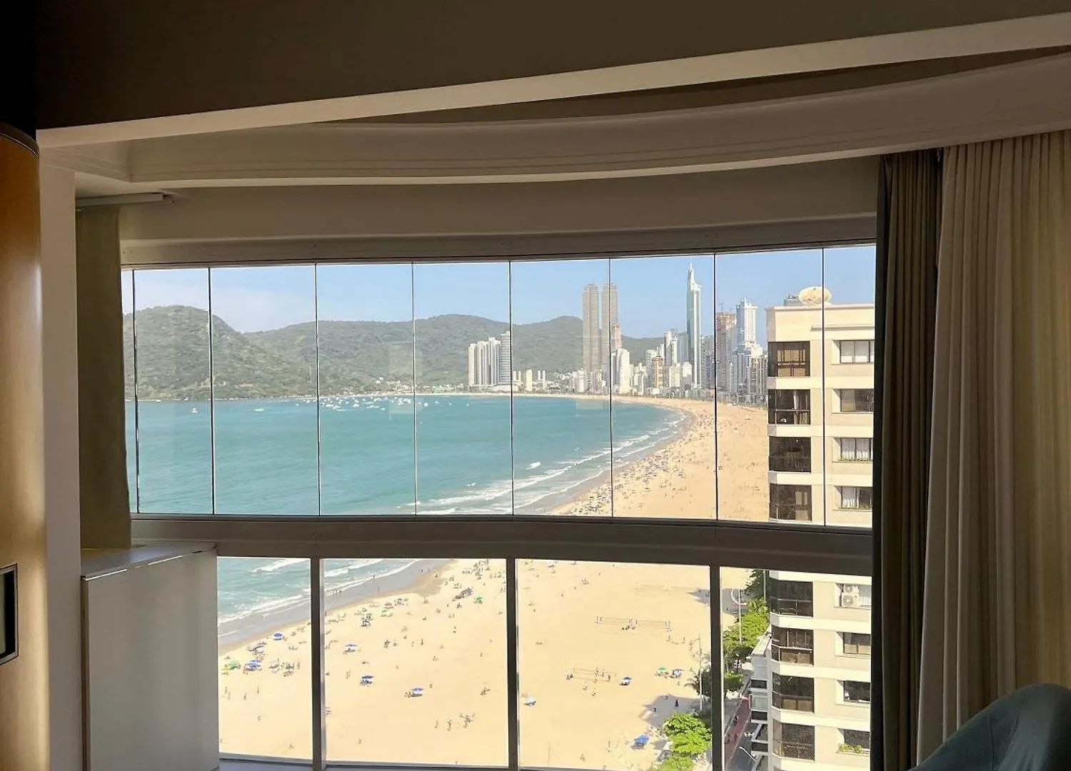 03 Dorm. Frente Mar Apartment Balneario Camboriu