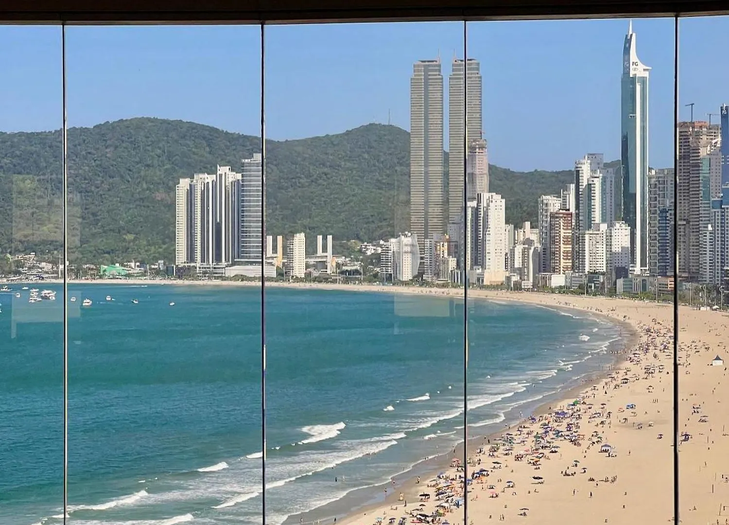 03 Dorm. Frente Mar Apartment Balneario Camboriu