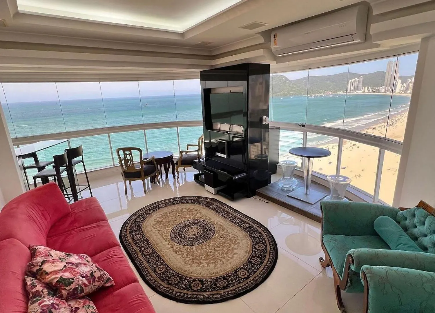 03 Dorm. Frente Mar Apartment Balneario Camboriu