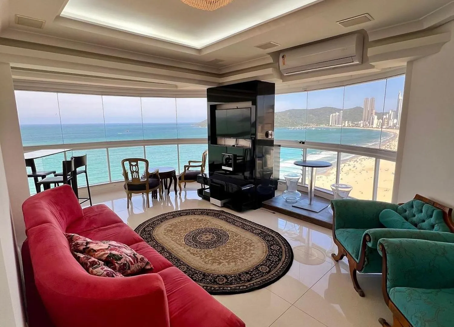 03 Dorm. Frente Mar Apartment Balneario Camboriu
